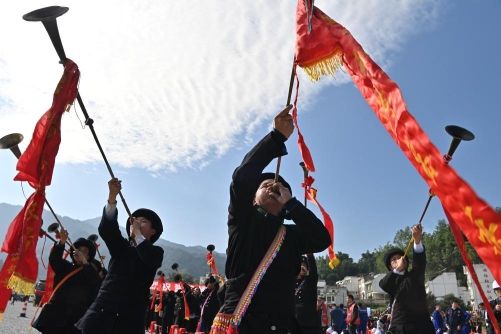 新华全媒+丨跨越重山 增添通途——西部陆海新通道重点项目建设直击